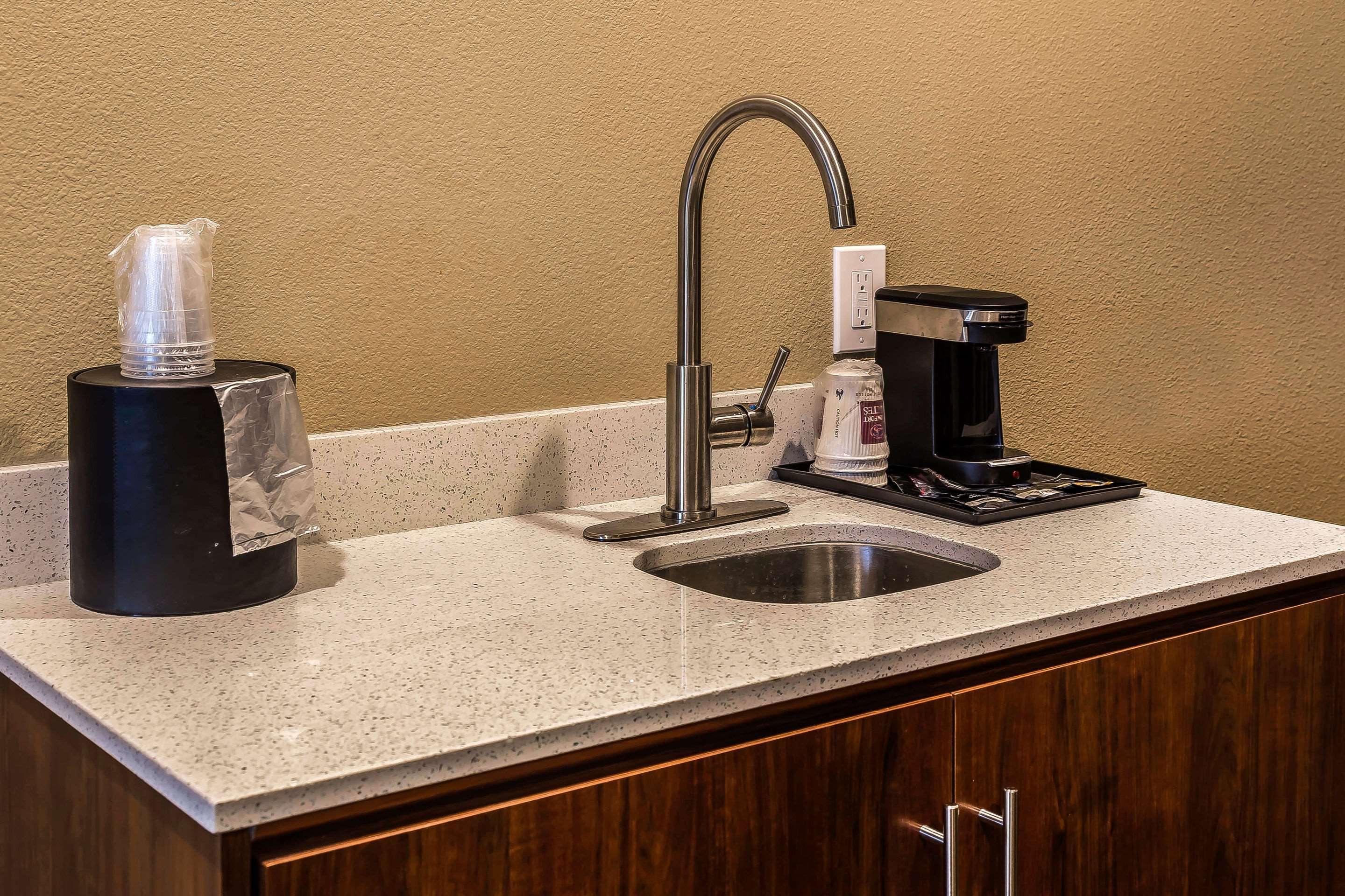 Comfort Suites San Jose Airport Bagian luar foto