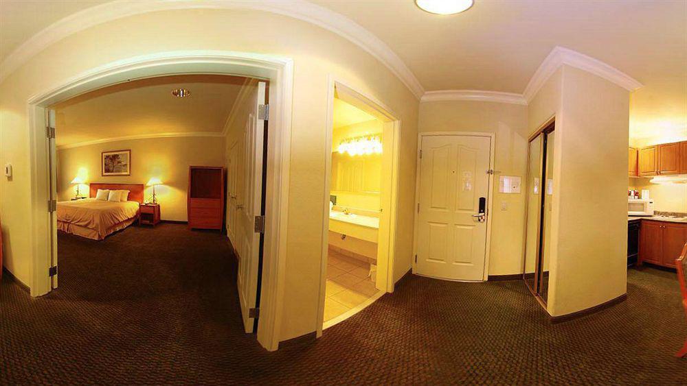 Comfort Suites San Jose Airport Bagian luar foto